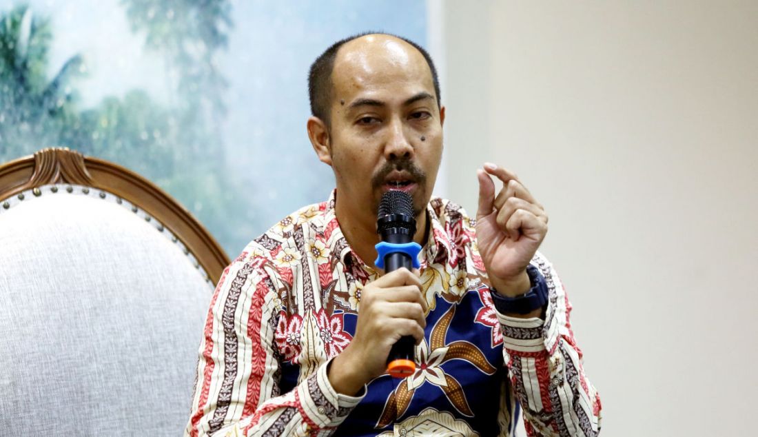 Dewan Pakar IAKMI Hermawan Saputra menjadi pembicara pada diskusi Kasus Gagal Ginjal Akut pada Anak Muncul Lagi di Gedung DPR, Jakarta, Kamis (9/2). - JPNN.com