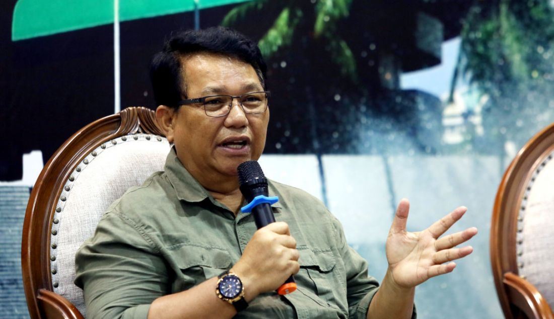 Juru Bicara Kemenkes M Syahril menjadi pembicara pada diskusi Kasus Gagal Ginjal Akut pada Anak Muncul Lagi di Gedung DPR, Jakarta, Kamis (9/2). - JPNN.com