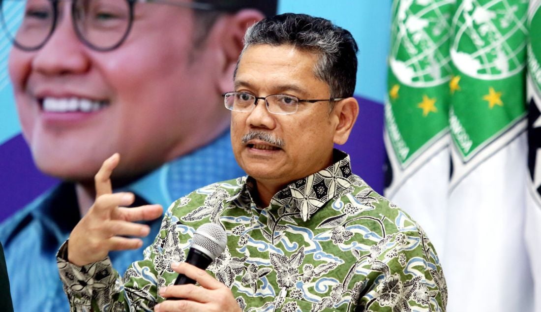 Dekan FK UI Ari Fahrial Syam menjadi pembicara pada diskusi Urgensi RUU tentang Kesehatan (Omnibus Law) untuk Indonesia yang Sehat dan Sejahtera di Kantor DPP PKB, Jakarta, Jumat (17/2). - JPNN.com