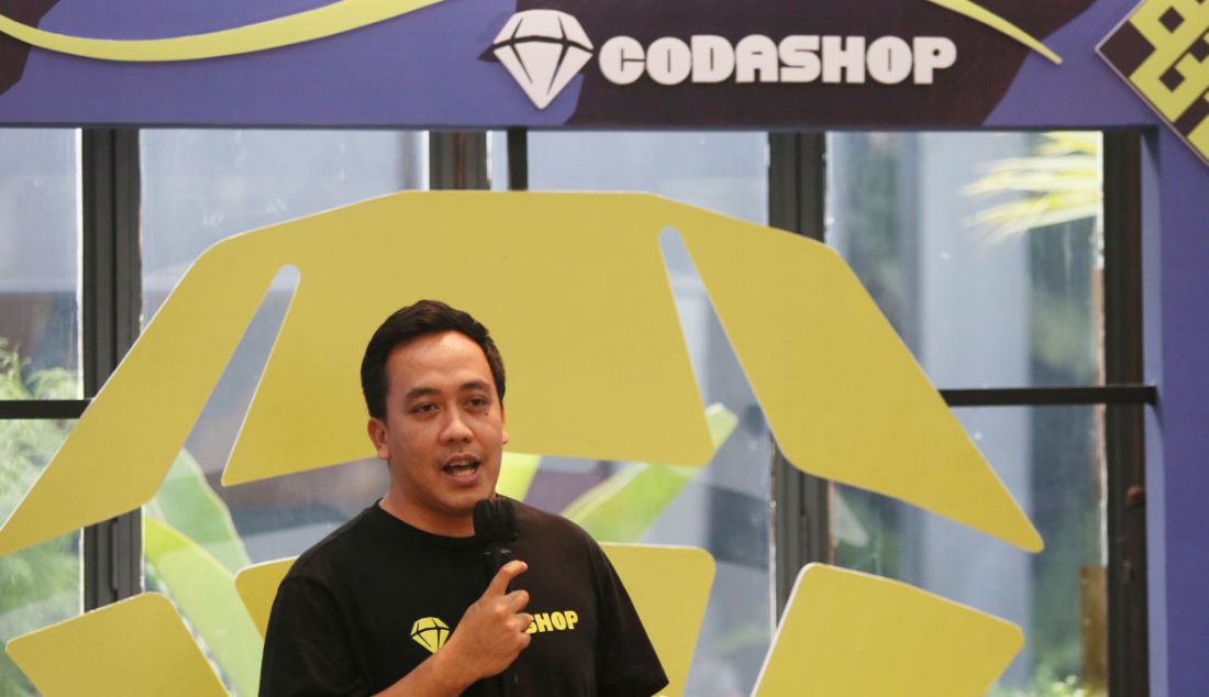 Marketing Director Coda Indonesia Yogaswara Rusmana Adi memberikan keterangan pers mengenai perkembangan penelitian ilmiah #MainSehatBarengCoda, Jakarta, Rabu (5/4). CODA Indonesia (Codashop) telah meluncurkan program #MainSehatBarengCoda pada Oktober 2022 lalu untuk mengedukasi masyarakat khususnya pelaku esports di Indonesia tentang pentingnya kesehatan fisik dan mental dalam bermain game online dan esports. - JPNN.com