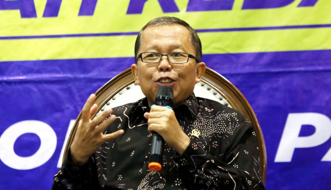 Wakil Ketua MPR RI Arsul Sani menjadi pembicara pada diskusi Empat Pilar dengan tema Polemik 349 T, Peran Legislator Ungkap Keadilan Sosial Demi Selamatkan Pajak Negara di Gedung MPR/DPR/DPD, Jakarta, Rabu (5/4). - JPNN.com