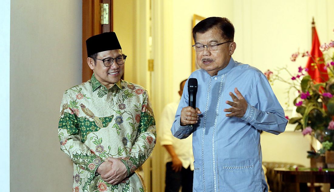 Ketua Umum PKB Muhaimin Iskandar bertemu dengan Wakil Presiden ke-10 dan ke-12 RI Jusuf Kalla di Jakarta, Sabtu (6/5). Muhaimin telah menjadwalkan kunjungan terhadap sejumlah mantan wakil presiden diawali dengan mengunjungi Jusuf Kalla, sebagai bagian dari safari politiknya. - JPNN.com