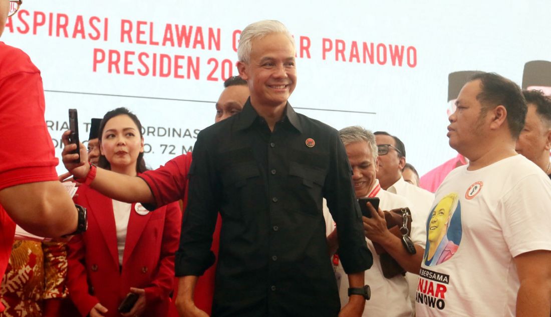 Bakal capres dari PDIP Ganjar Pranowo saat peresmian Rumah Aspirasi Sukarelawan Ganjar Pranowo, Jakarta, Kamis (1/6). - JPNN.com