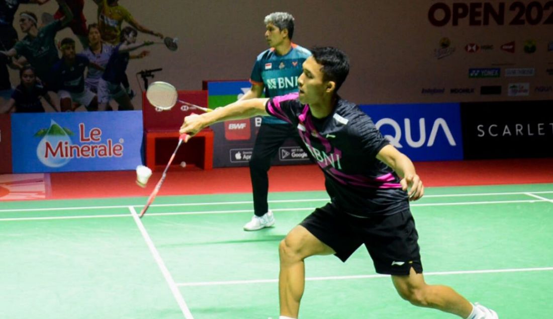 Sejumlah pebulu tangkis melakukan latihan menjelang Indonesia Open 2023 di Istora Senayan. PP PBSI kembali memercayakan Le Minerale sebagai official mineral water pada Indonesia Open 2023 yang digelar 13-18 Juni 2023. Para pemain top dunia seperti Viktor Axelsen, An Se Young, Chen Qing Chen/Jia Yi Fan, dan Aaron Chia/Soh Wooi Yik dipastikan akan berpartisipasi dalam turnamen yang pertama kali digelar pada 1982 tersebut. - JPNN.com