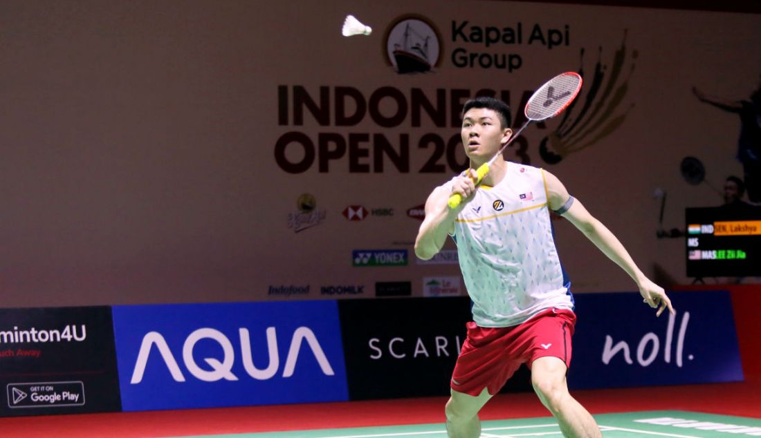 Tunggal putra Malaysia Lee Zii Jia saat beraksi di Indonesia Open 2023. - JPNN.com