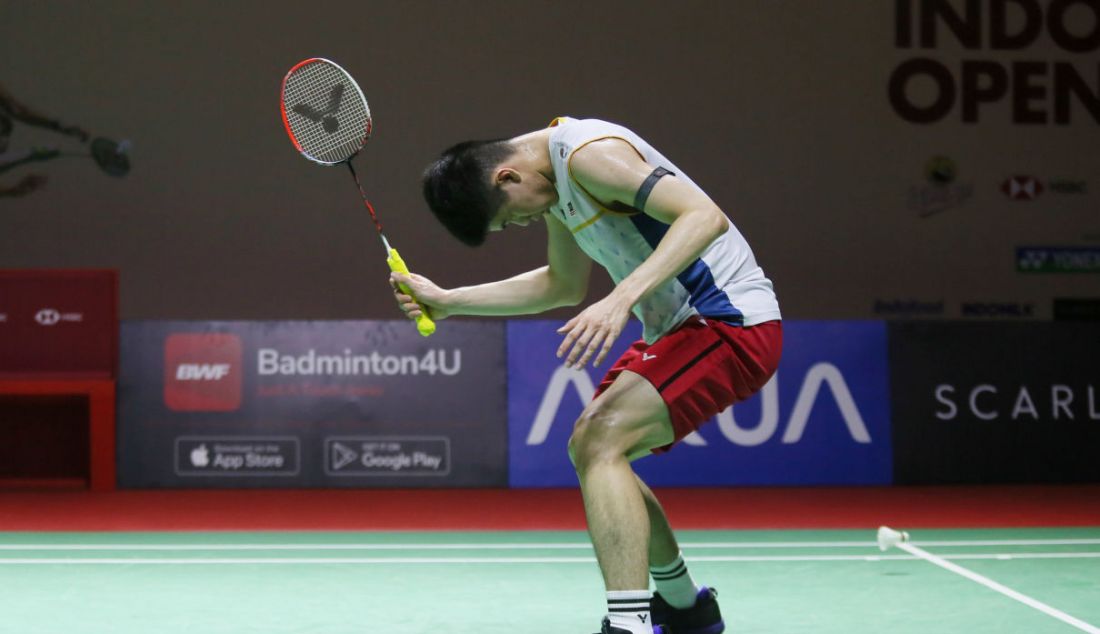 Tunggal putra Malaysia Lee Zii Jia saat melawan tunggal putra India Lakshya Sen dalam Indonesia Open 2023, Jakarta, Rabu (14/6). Lee kalah 17-21 dan 13-21. - JPNN.com