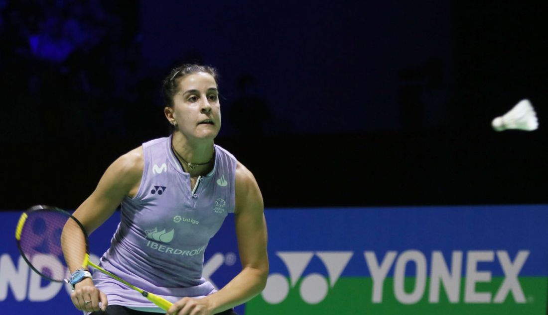 Tunggal putri Spanyol Carolina Marin saat melawan tunggal putri China Chen Yu Fei pada final Indonesia Open 2023 di Istora Senayan, Jakarta, Minggu (18/6). Carolina Marin kalah atas lawannya dengan skor 18-21 dan 19-21. - JPNN.com