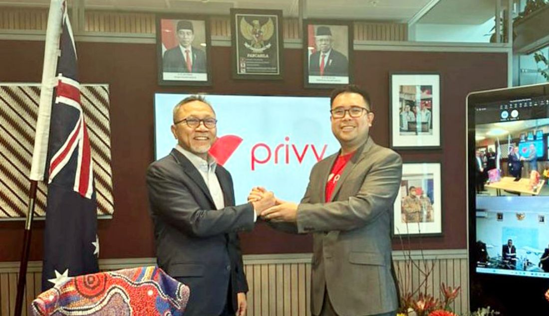 Menteri Perdagangan RI Zulkifli Hasan meresmikan kantor cabang PrivyID, Sydney, Australia, Senin (3/7). PrivyID adalah layanan platform tanda tangan digital untuk keperluan legalitas yang mengikat secara hukum menggunakan sertifikat digital, yang berbasis di Indonesia dan Zulhas berharap Indonesia ke depannya tidak hanya mengekspor barang, tetapi juga jasa teknologi. - JPNN.com