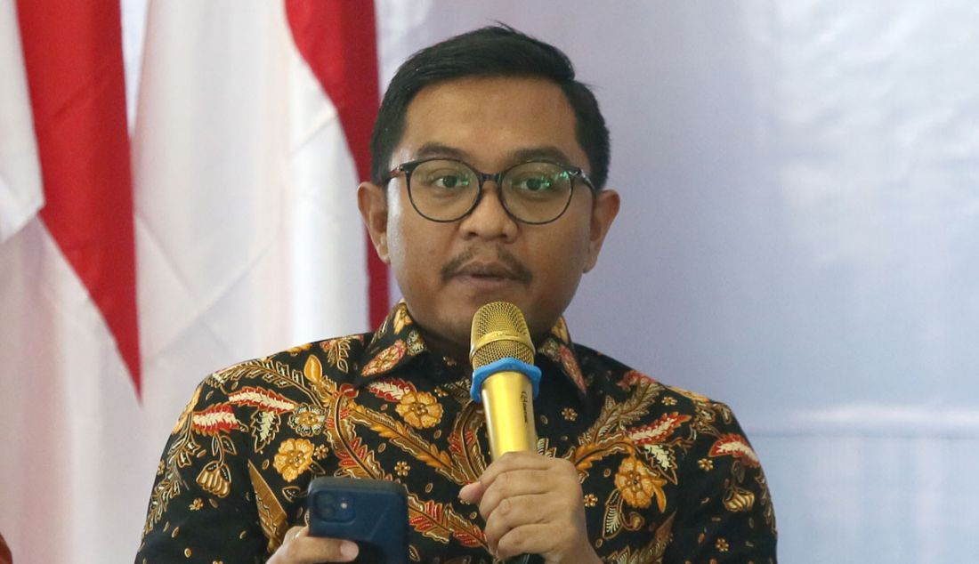 Peneliti CSIS Arya Fernandes saat diskusi PKB Mendengar dengan tema Gus Imin Pilih Siapa? di Kantor DPP PKB, Jakarta, Selasa (1/8). - JPNN.com