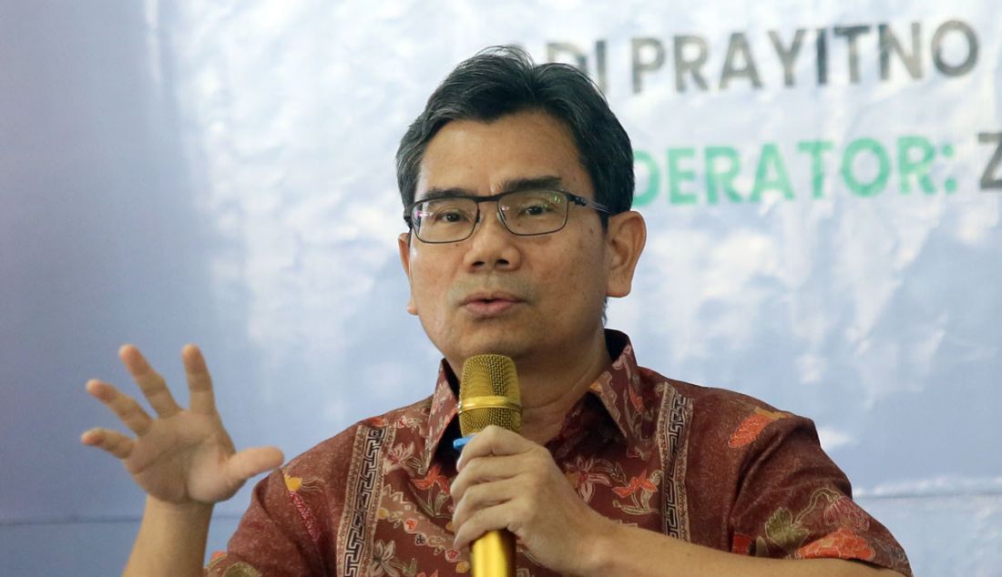 Peneliti LSI Djayadi Hanan saat diskusi PKB Mendengar dengan tema Gus Imin Pilih Siapa? di Kantor DPP PKB, Jakarta, Selasa (1/8). - JPNN.com