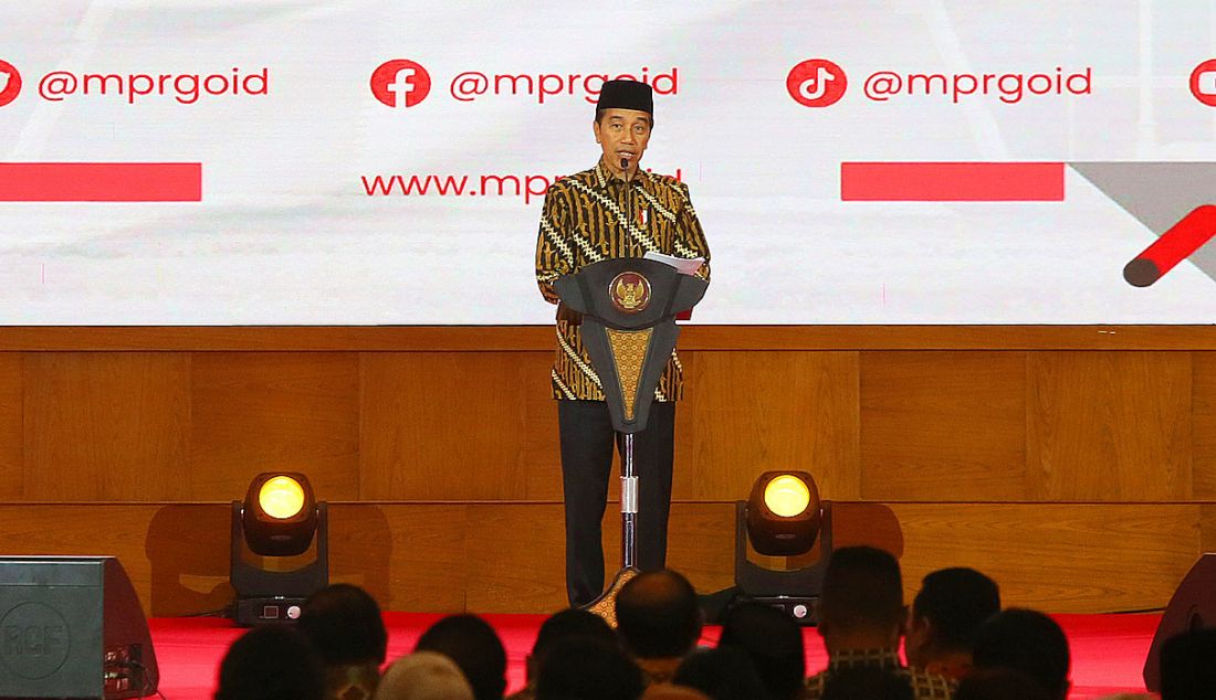 Presiden Jokowi di Gedung Nusantara IV MPR/DPR/DPD, Jakarta, Jumat (18/8). - JPNN.com