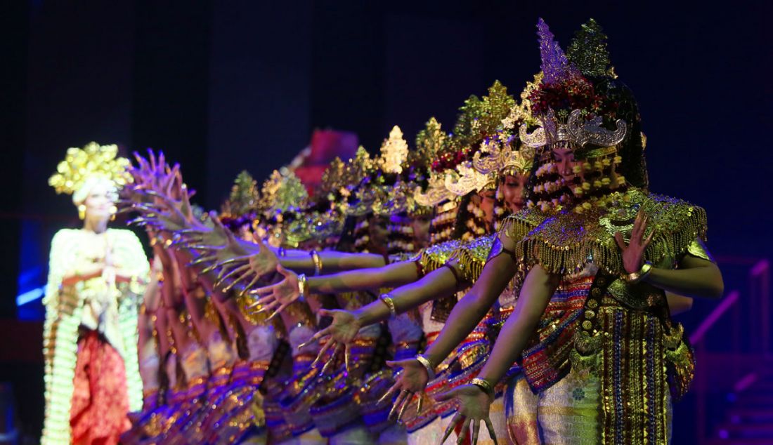 Pagelaran Sabang Merauke ‘Pahlawan Nusantara’ di JIExpo Theatre, Jakarta, Jumat (18/8). Lebih dari 300 seniman lintas generasi dari beragam profesi akan menyemarakkan pertunjukan kolosal yang digagas iForte dan BCA tersebut, yang digelar pada 18-20 Agustus. - JPNN.com