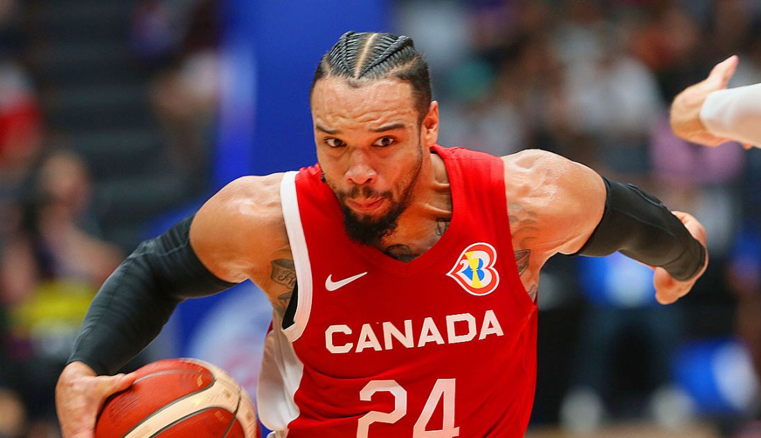 Pebasket Kanada Dillon Brooks saat bertanding melawan Timnas Spanyol pada putaran kedua Grup L FIBA World Cup 2023 di Indonesia Arena, Gelora Bung Karno, Senayan, Jakarta, Minggu (3/9). Kanada berhasil mengalahkan Spanyol dengan skor 88-85. - JPNN.com