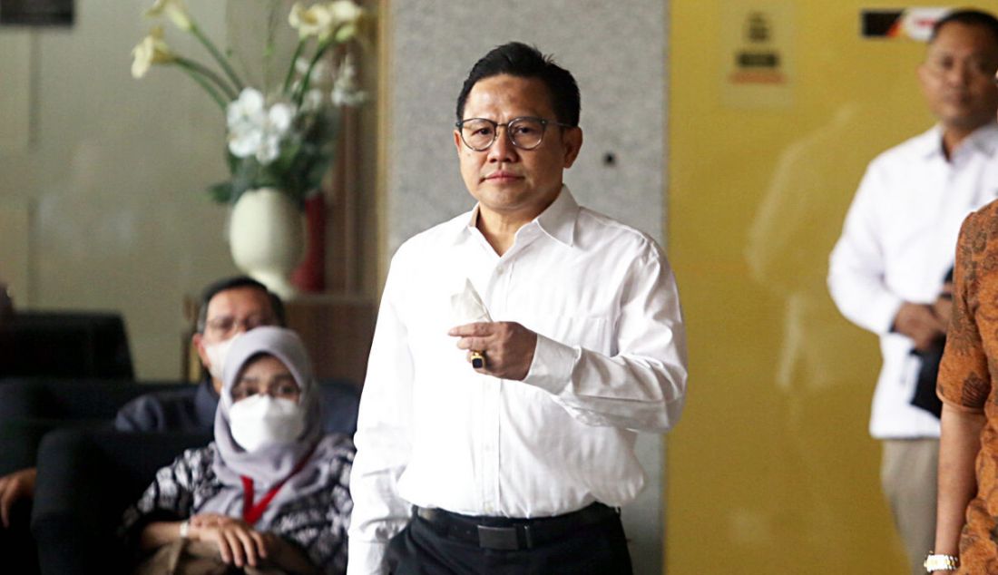 Ketua Umum PKB Muhaimin Iskandar alias Cak Imin menjalini pemeriksaan di Gedung Merah Putih Komisi Pemberantasan Korupsi (KPK), Jakarta, Kamis (7/9). - JPNN.com
