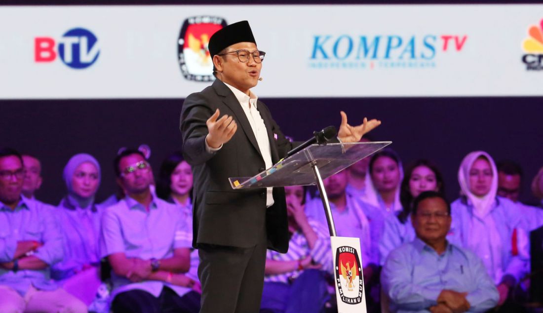 Cawapres nomor urut 1 Muhaimin Iskandar mengikuti debat cawapres di Gedung JCC, Jakarta, Jumat (22/12). - JPNN.com