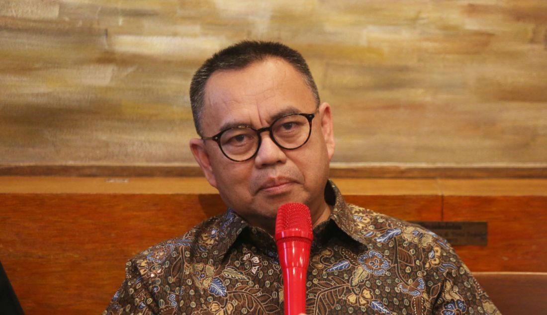 Co-captain Tim Nasional Anies-Muhaimin Sudirman Said menjadi pembicara diskusi Bedah Buku “NU, PNI, dan Kekerasan Pemilu 1971” karya Ken Ward (1972), Jakarta, Selasa (2/4). - JPNN.com