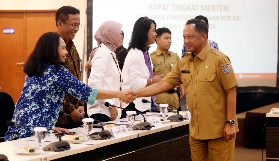 Mendagri Tito Karnavian menggelar Rakor tingkat menteri mengenai persiapan Pekan Olahraga Nasional (PON) di Aceh dan Sumatera Utara di Gedung Kemenko PMK, Jakarta, Senin (14/5). - JPNN.com