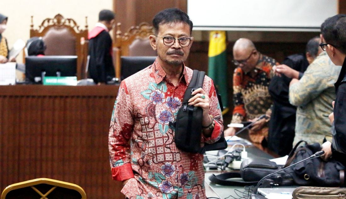 Terdakwa Syahrul Yasin Limpo menjalani sidang kasus pemerasan dan gratifikasi di lingkungan Kementerian Pertanian di Pengadilan Tipikor, Jakarta, Rabu (29/5). - JPNN.com