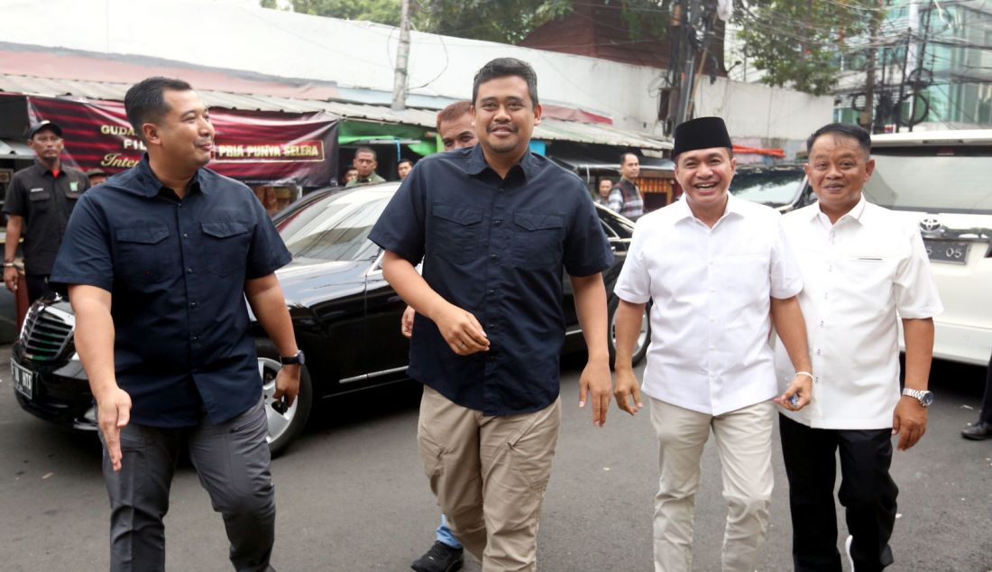 Wali Kota Medan Bobby Nasution saat mendatangi kantor DPP PKB, Jakarta, Selasa (4/6). Kedatangan Bobby bertepatan dengan agenda uji kelayakan dan kepatutan (UKK) untuk calon gubernur Sumatera Utara yang digelar PKB. - JPNN.com