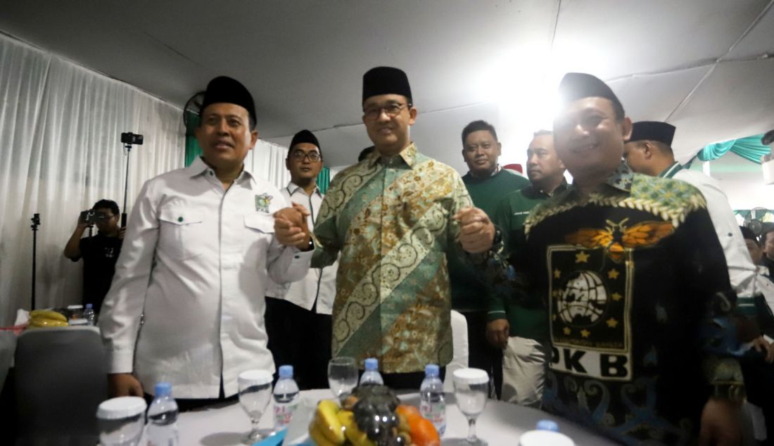 Gubernur DKI Jakarta periode 2017-2022 Anies Baswedan saat bersilaturahmi ke Kantor DPW PKB DKI Jakarta, Jakarta, Kamis (13/6). DPW PKB DKI Jakarta secara resmi mengusung Anies Baswedan untuk maju sebagai calon gubernur dalam Pilgub DKI Jakarta. - JPNN.com