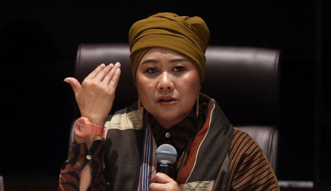 Anggota Timwas Haji DPR RI Luluk Nur Hamidah menjadi pembicara pada diskusi Dialektika Demokrasi dengan tema Menakar urgensi Pembentukan Pansus Haji 2024 di Ruang Pusat Penyiaran dan Informasi Parlemen (PPID), Lantai 1 Gedung Nusantara I, Kompleks Parlemen, Senayan, Jakarta, Kamis (27/6). - JPNN.com