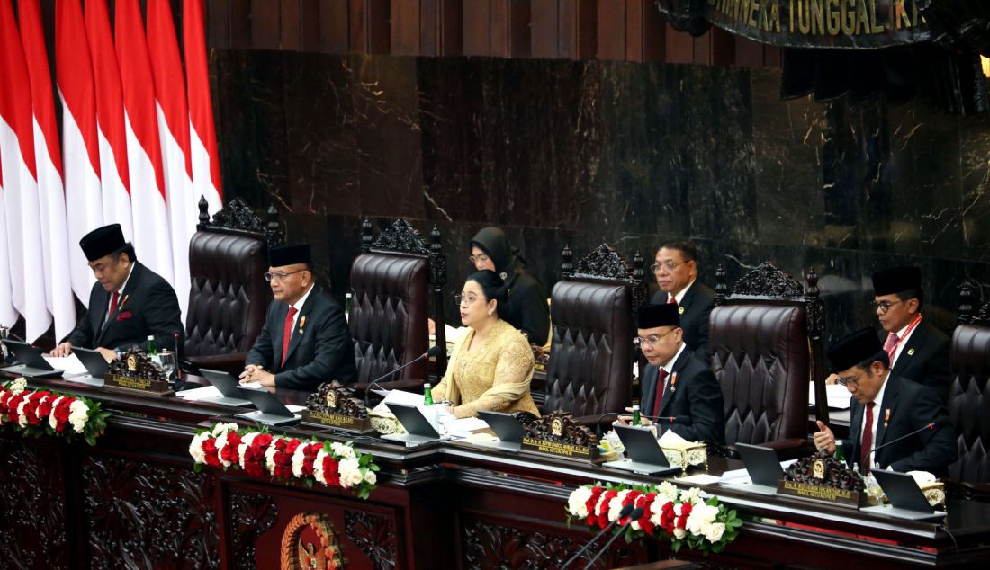 Ketua DPR Puan Maharani memimpin Sidang Paripurna Pembukaan Masa Persidangan I DPR Tahun Sidang 2024â€”2025 di Gedung Nusantara, kompleks Parlemen, Senayan, Jakarta, Jumat (16/8). Sidang paripurna tersebut membahas tentang RAPBN Tahun 2025 dan laporan nota keuangan. - JPNN.com