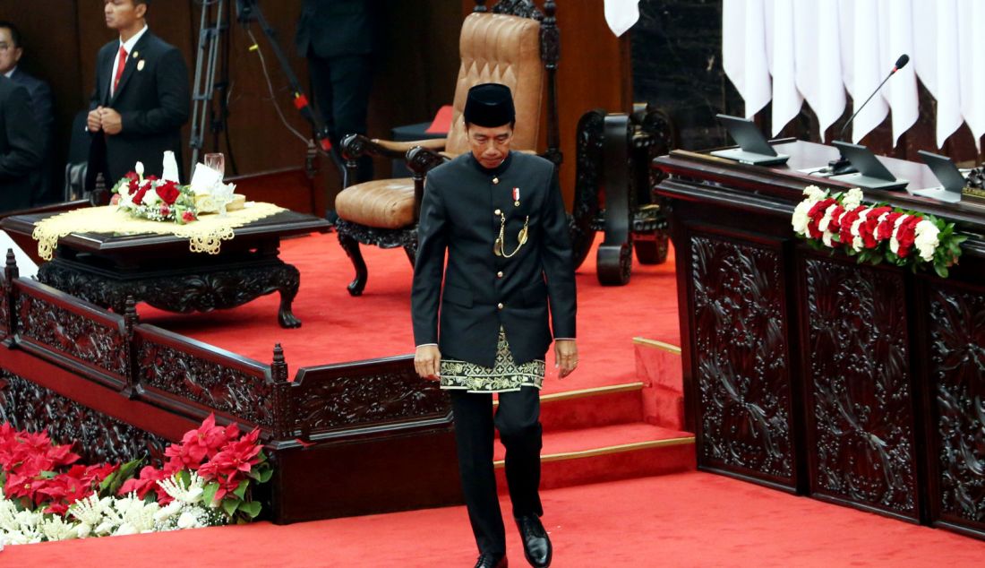 Presiden Joko Widodo pada Sidang Tahunan MPR dan Sidang Bersama DPR - DPD Tahun 2024 di Gedung Nusantara, Kompleks Parlemen, Senayan, Jakarta, Jumat (16/8). - JPNN.com