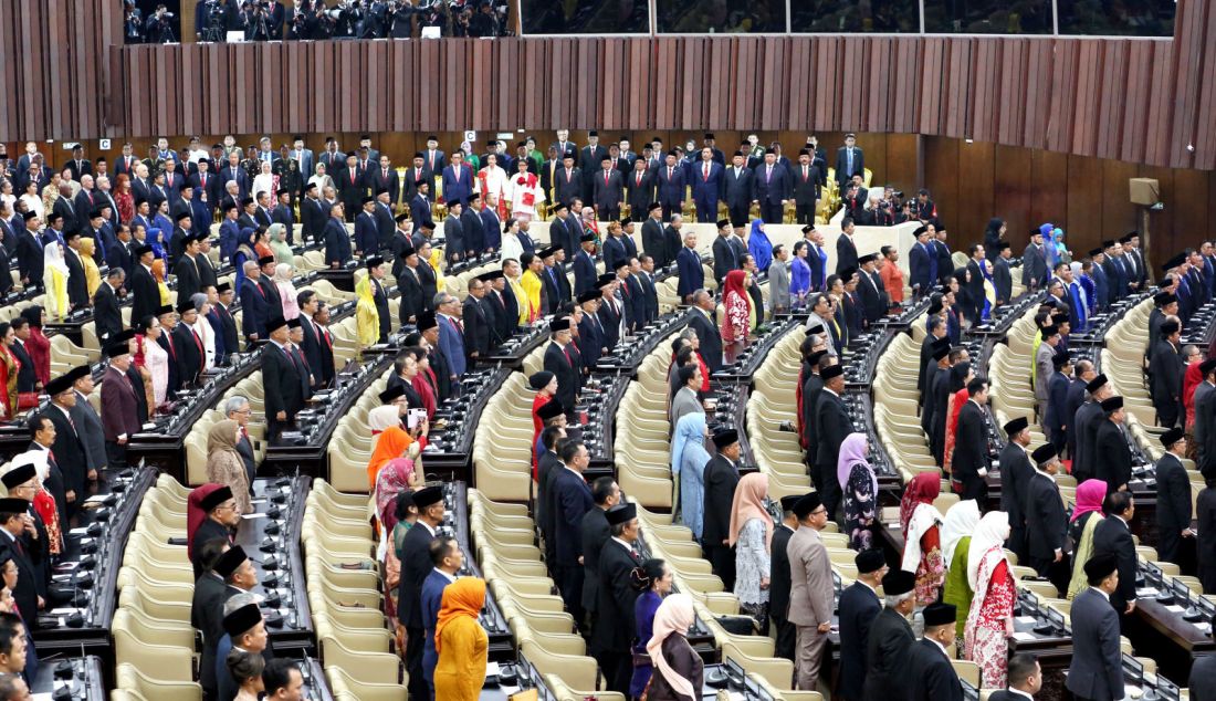 Sejumlah anggota dewan pada Sidang Tahunan MPR dan Sidang Bersama DPR - DPD Tahun 2024 di Gedung Nusantara, Kompleks Parlemen, Senayan, Jakarta, Jumat (16/8). - JPNN.com