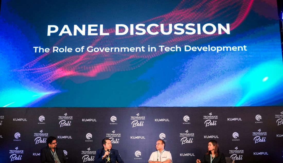 Techsauce Global Summit 2024 yang digelar oleh KUMPUL, berkolaborasi dengan Techsauce, menjadi bukti komitmen KUMPUL dalam mendorong kolaborasi lintas negara dan memperluas akses ke pasar global bagi pelaku industri, baik di dalam maupun luar negeri. Berawal dari fokus pada pengembangan startup tahap awal melalui inkubasi dan akselerasi, KUMPUL kini membantu startup dalam memperluas skala bisnis mereka melalui koneksi strategis dan kerja sama dengan berbagai entitas lintas negara, sebagai bagian dari inisiatif Akses Pasar Global KUMPUL. - JPNN.com