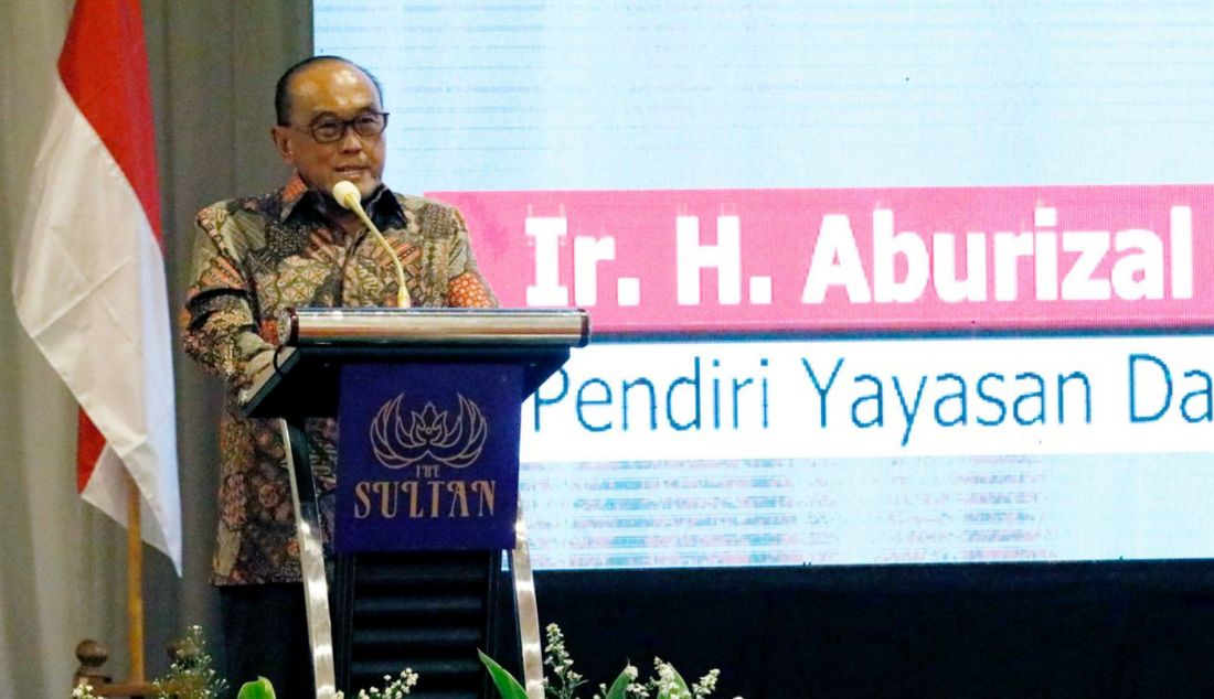 Pendiri Yayasan Dana Darma Pancasila Aburizal Bakrie saat acara Transformasi Perekonomian Indonesia Melalui Ekonomi Pengetahuan Menuju Kemakmuran Yang Inklusif, Jakarta, Selasa (29/10). - JPNN.com