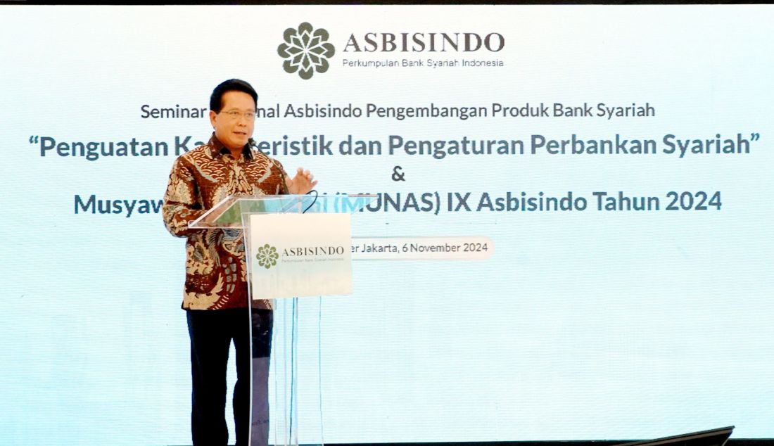 Hery Gunardi kembali Terpilih sebagai Ketua Umum Asosiasi Bank Syariah Indonesia (ASBISINDO) periode 2024-2027 yang ditetapkan dalam Musyawarah Nasional (Munas) ASBISINDO 2024 di Jakarta, Rabu (6/11). Hery Gunardi optimistis industri perbankan dan perekonomian syariah di Indonesia memiliki potensi besar dan memiliki ruang bertumbuh yang baik. - JPNN.com