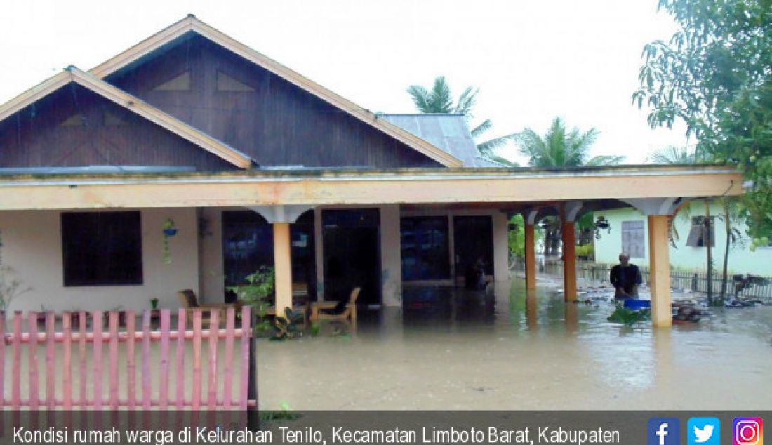 Kondisi rumah warga di Kelurahan Tenilo, Kecamatan Limboto Barat, Kabupaten Gorontalo yang terendam banjir,Jumat (2/6). - JPNN.com