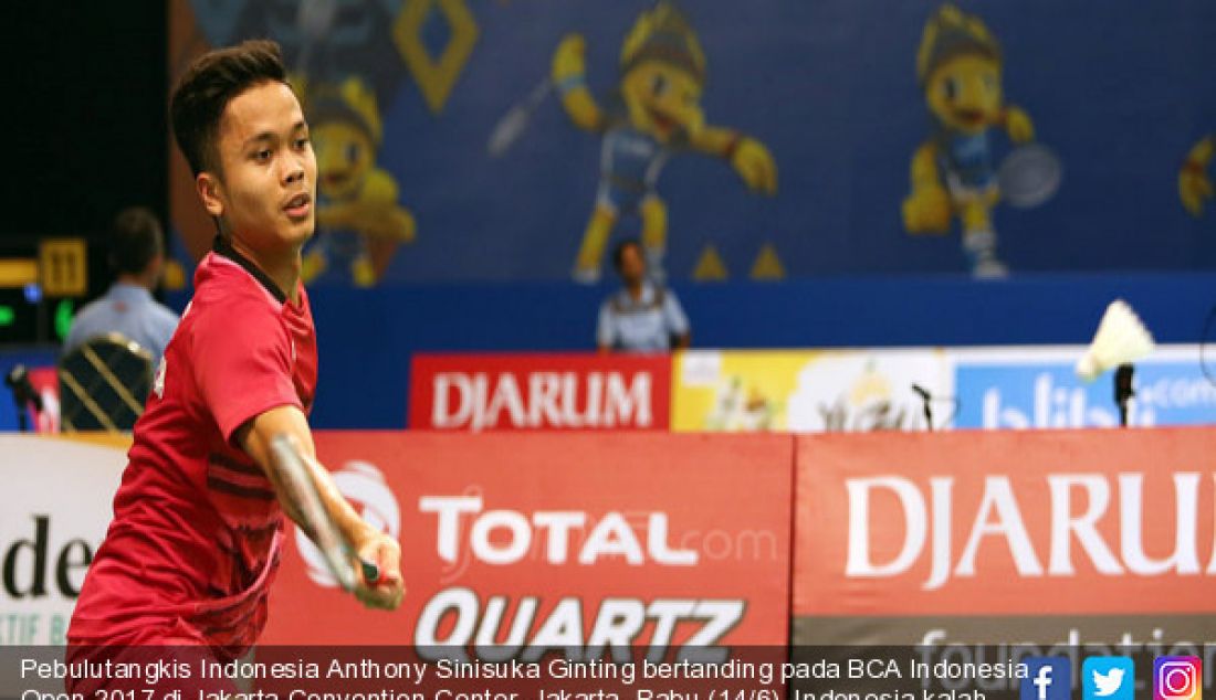 Pebulutangkis Indonesia Anthony Sinisuka Ginting bertanding pada BCA Indonesia Open 2017 di Jakarta Convention Center, Jakarta, Rabu (14/6). Indonesia kalah atas India 13-21 dan 18-21. - JPNN.com