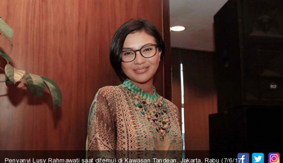 Penyanyi Lusy Rahmawati saat ditemui di Kawasan Tandean, Jakarta, Rabu (7/6/17). - JPNN.com