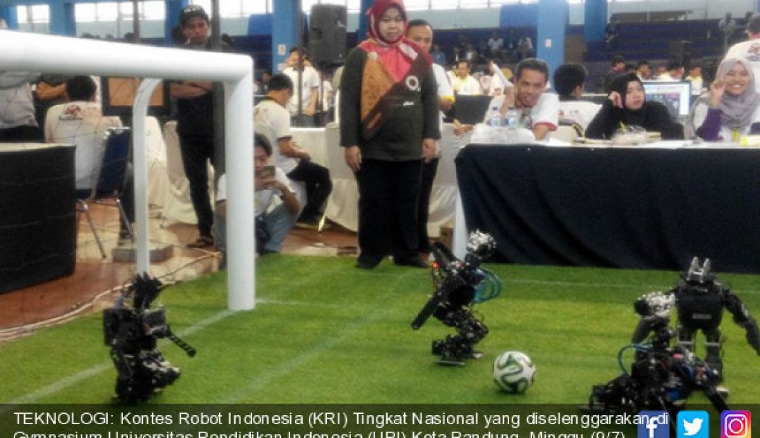 TEKNOLOGI: Kontes Robot Indonesia (KRI) Tingkat Nasional yang diselenggarakan di Gymnasium Universitas Pendidikan Indonesia (UPI) Kota Bandung, Minggu (9/7). - JPNN.com