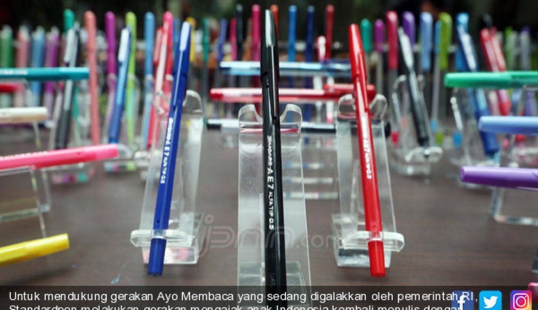 Untuk mendukung gerakan Ayo Membaca yang sedang digalakkan oleh pemerintah RI, Standardpen melakukan gerakan mengajak anak Indonesia kembali menulis dengan tangan. - JPNN.com