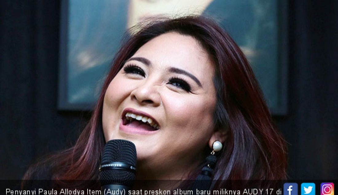 Penyanyi Paula Allodya Item (Audy) saat preskon album baru miliknya AUDY 17 di Jakarta, Rabu (4/10). Fedrik T/Jawa Pos - JPNN.com