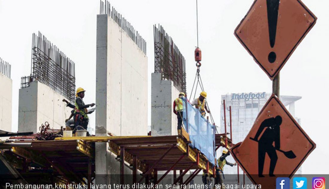 Pembangunan konstruksi layang terus dilakukan secara intensif sebagai upaya percepatan penyelesaian pembangunan MRT Jakarta. - JPNN.com