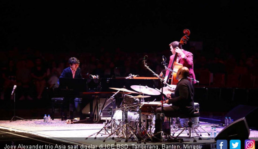 Joey Alexander trio Asia saat digelar di ICE BSD, Tangerang, Banten, Minggu (12/11). Joey mengakhiri tour asia konsernya di Indonesia - JPNN.com