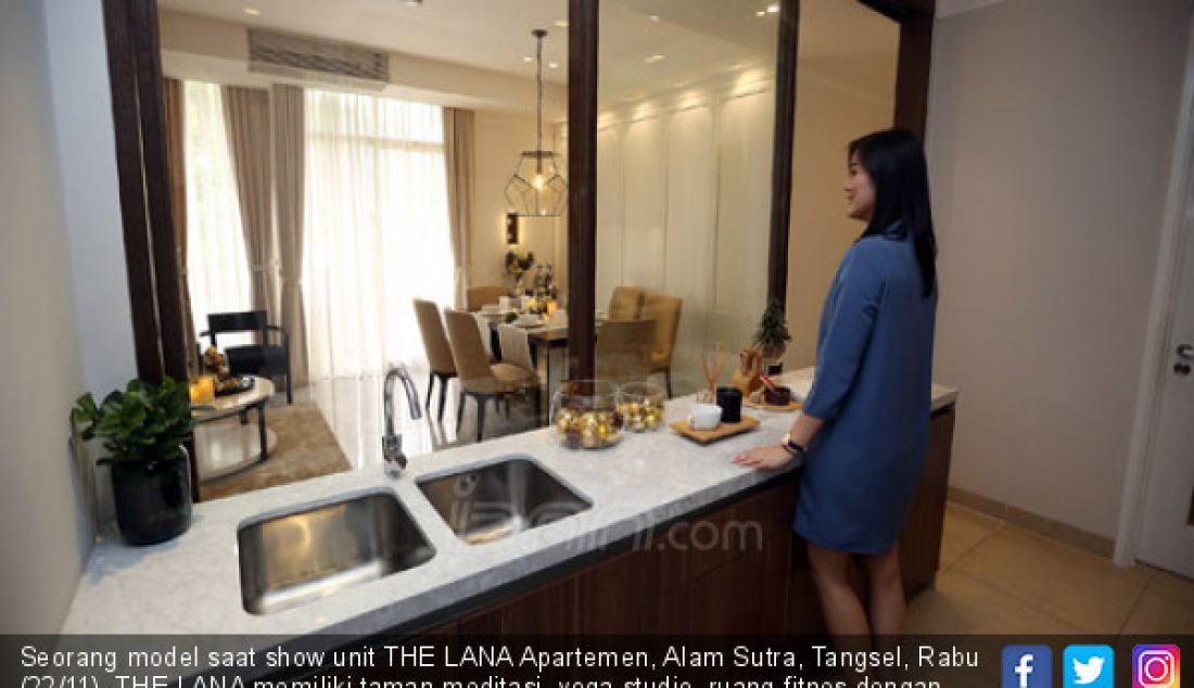 Seorang model saat show unit THE LANA Apartemen, Alam Sutra, Tangsel, Rabu (22/11). THE LANA memiliki taman meditasi, yoga studio, ruang fitnes dengan sauna, kolam renang yang besar dengan jacuzzi dan lainnya. - JPNN.com