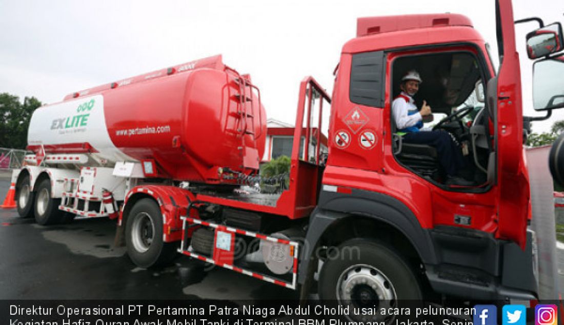 Direktur Operasional PT Pertamina Patra Niaga Abdul Cholid usai acara peluncuran Kegiatan Hafiz Quran Awak Mobil Tanki di Terminal BBM Plumpang, Jakarta, Senin (27/11). PT Pertamina Patra Niaga memberikan pembekalan Hafiz Quran kepada mitranya para AMT melalui program CSR agar mereka mampu menggali potensi diri berupa akal, ilmu, iman dan amal yang diharapkan dapat membentuk sumber daya manusia yang berkualitas dan berintegritas. - JPNN.com