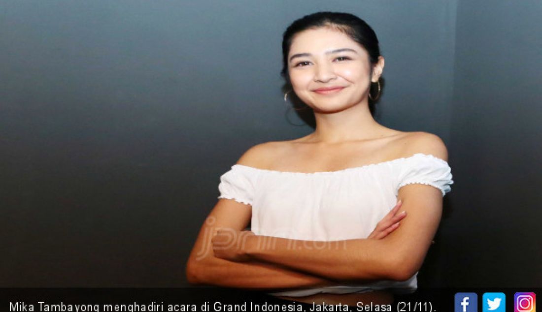 Mika Tambayong menghadiri acara di Grand Indonesia, Jakarta, Selasa (21/11). - JPNN.com