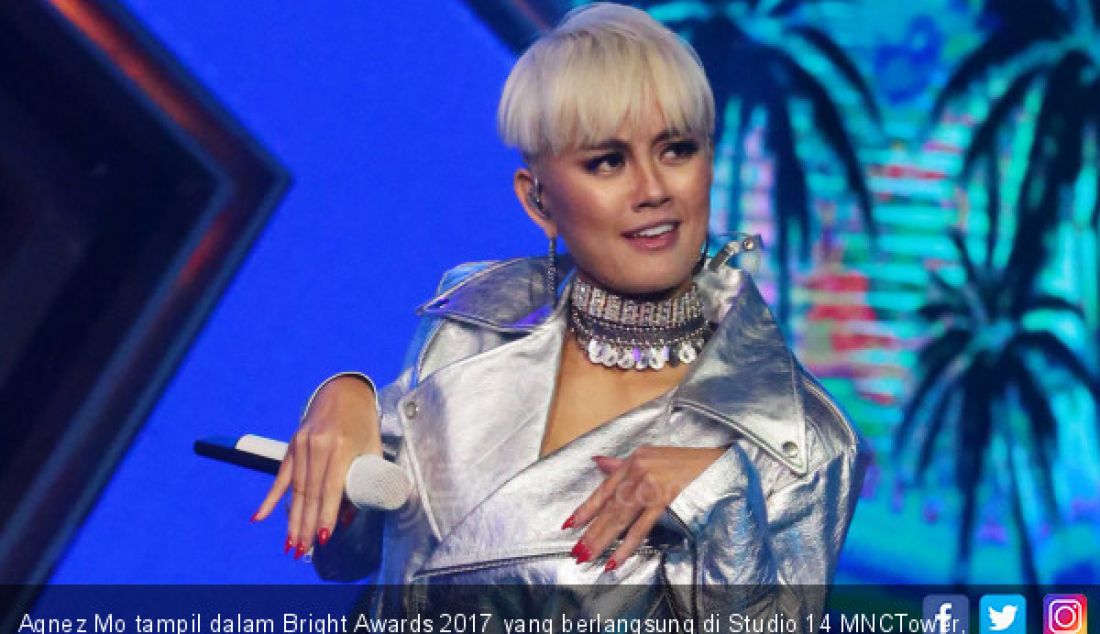 Agnez Mo tampil dalam Bright Awards 2017 yang berlangsung di Studio 14 MNCTower, Kebon Jeruk, Jakarta Selatan, Rabu (6/12). - JPNN.com