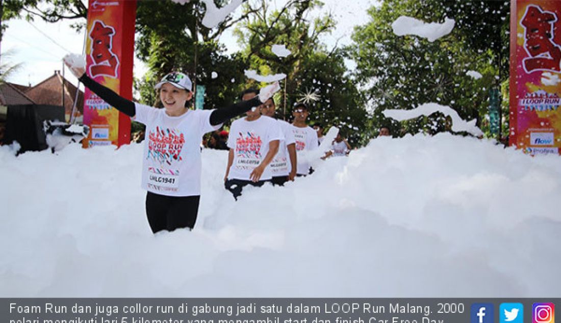 Foam Run dan juga collor run di gabung jadi satu dalam LOOP Run Malang. 2000 pelari mengikuti lari 5 kilometer yang mengambil start dan finish Car Free Day di jalan Simpang Balapan, Minggu (10/12). - JPNN.com