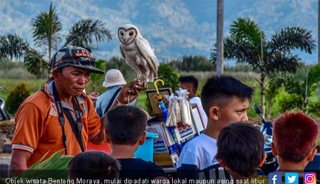 Objek wisata Benteng Moraya, mulai dipadati warga lokal maupun asing saat libur Natal dan Tahun Baru, Kamis (28/12). - JPNN.com