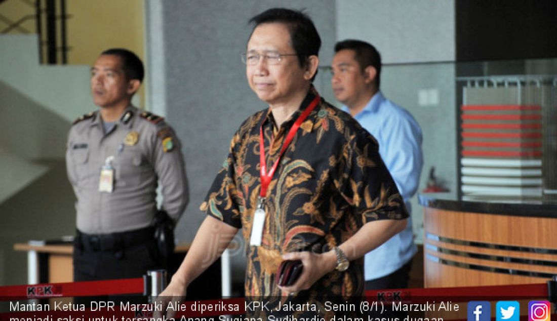 Mantan Ketua DPR Marzuki Alie diperiksa KPK, Jakarta, Senin (8/1). Marzuki Alie menjadi saksi untuk tersangka Anang Sugiana Sudihardjo dalam kasus dugaan korupsi proyek pengadaan paket penerapan E-KTP. - JPNN.com