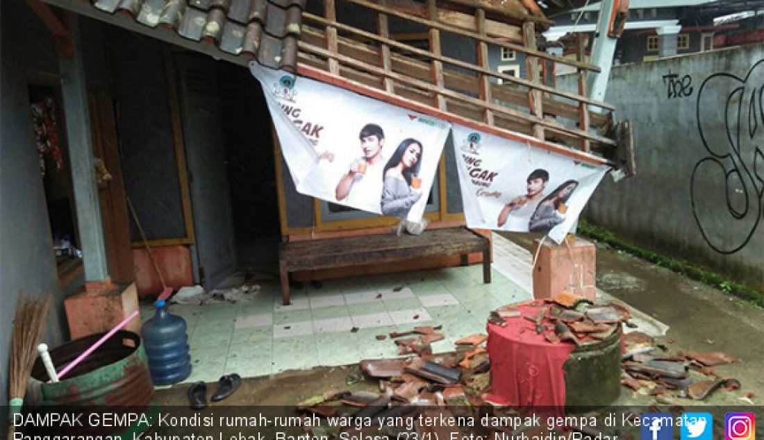 DAMPAK GEMPA: Kondisi rumah-rumah warga yang terkena dampak gempa di Kecamatan Panggarangan, Kabupaten Lebak, Banten, Selasa (23/1). - JPNN.com