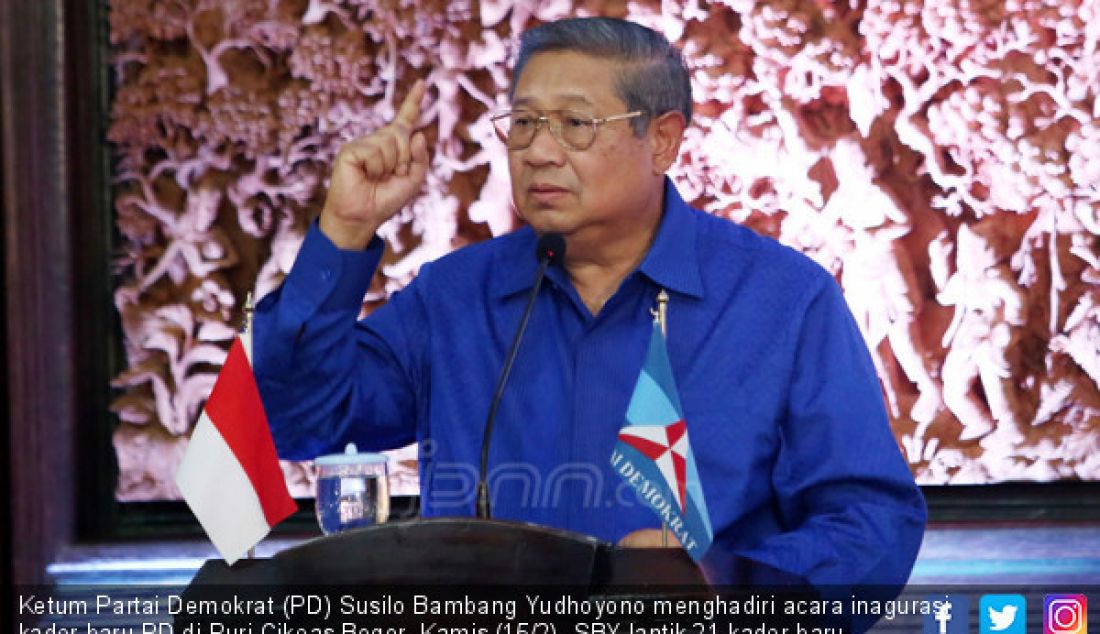 Ketum Partai Demokrat (PD) Susilo Bambang Yudhoyono menghadiri acara inagurasi kader baru PD di Puri Cikeas Bogor, Kamis (15/2). SBY lantik 21 kader baru. - JPNN.com