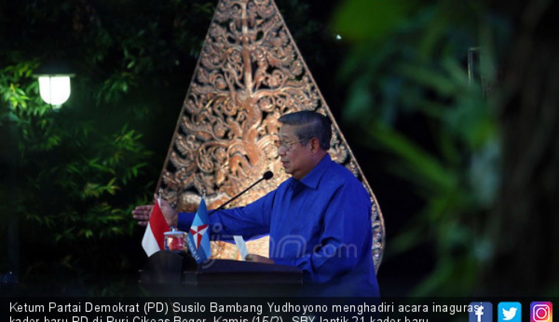 Ketum Partai Demokrat (PD) Susilo Bambang Yudhoyono menghadiri acara inagurasi kader baru PD di Puri Cikeas Bogor, Kamis (15/2). SBY lantik 21 kader baru. - JPNN.com