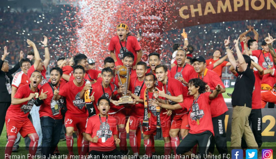 Pemain Persija Jakarta merayakan kemenangan usai mengalahkan Bali United FC dengan skor 3-0 di SUGBK, Jakarta, Sabtu (17/2). - JPNN.com